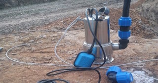 Установка дренажного насоса в Сланцах - услуги от СантехДомСлы, расценки от 3063 рублей